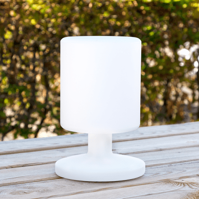 BORDSLAMPA LED. RGB-LJUS UPPLADDNINGSBAR. IP44