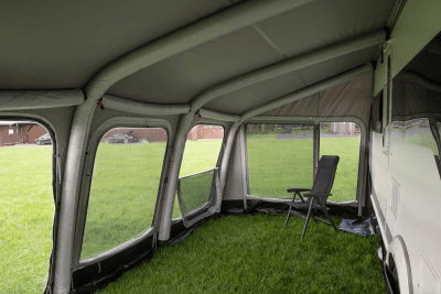 Westfield Ceres invändigt